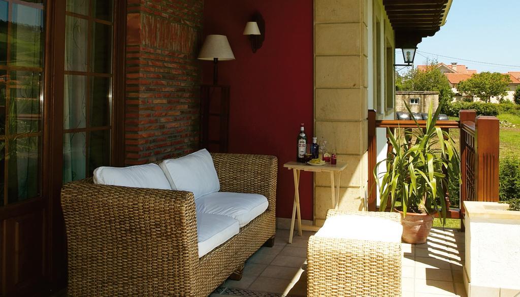 Hotel Posada La Robleda (Adults Only) Arnuero Exteriör bild