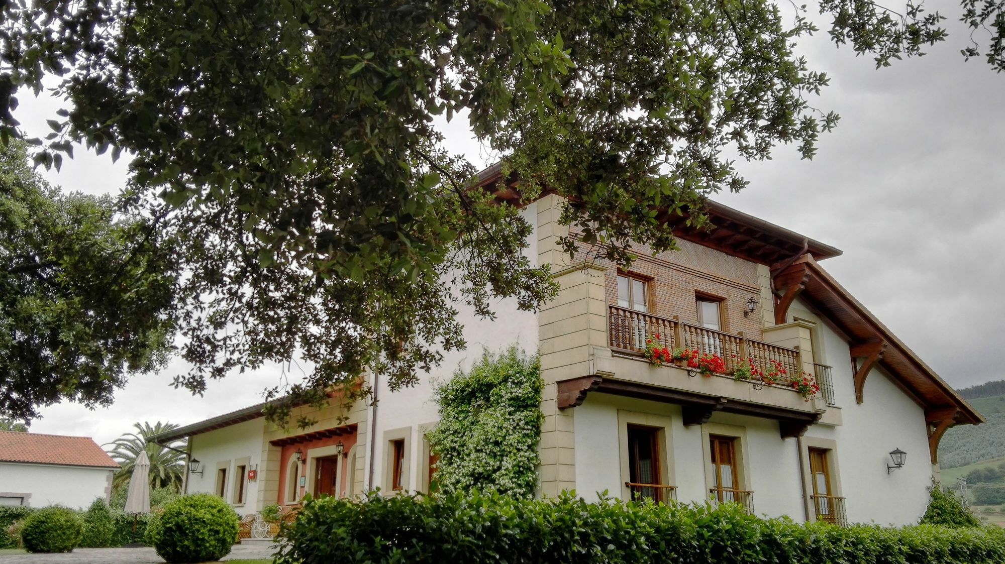 Hotel Posada La Robleda (Adults Only) Arnuero Exteriör bild